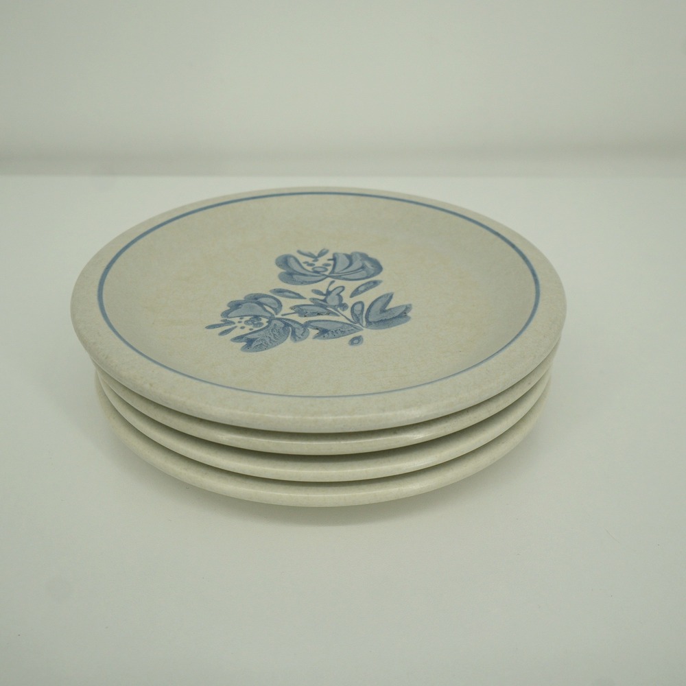 Pfaltzgraff Yorktowne‎ Bread and Butter Plates Set of 4 6.75in Blue Floral Grey